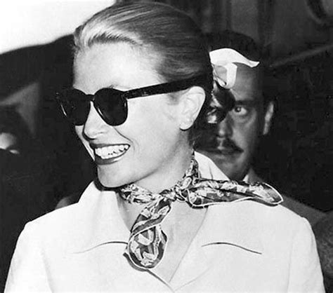 gucci flora scarf princess grace.